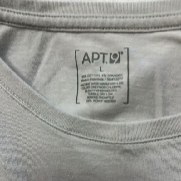 Apt. 9 Gray Short Sleeve Tee - Picture 2 of 3
